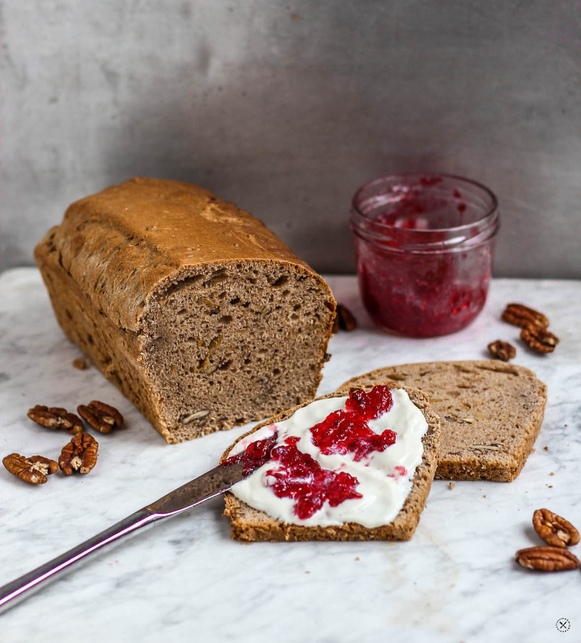 food.enthusiast | Apfel-Pekannuss-Brot